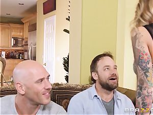 hotwife wife Payton West pokes her mans mate